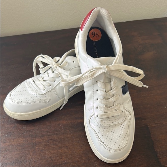 Tommy Hilfiger White and Red Athletic Shoes Sz 9.5 - Picture 1 of 10